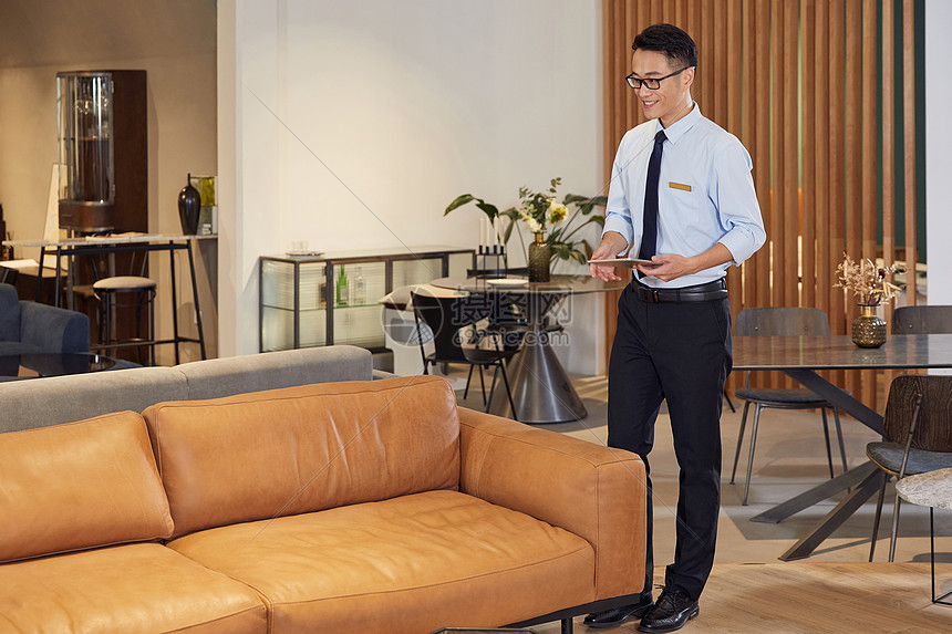 家具銷售的專業(yè)形象 從高清圖片看行業(yè)風(fēng)采